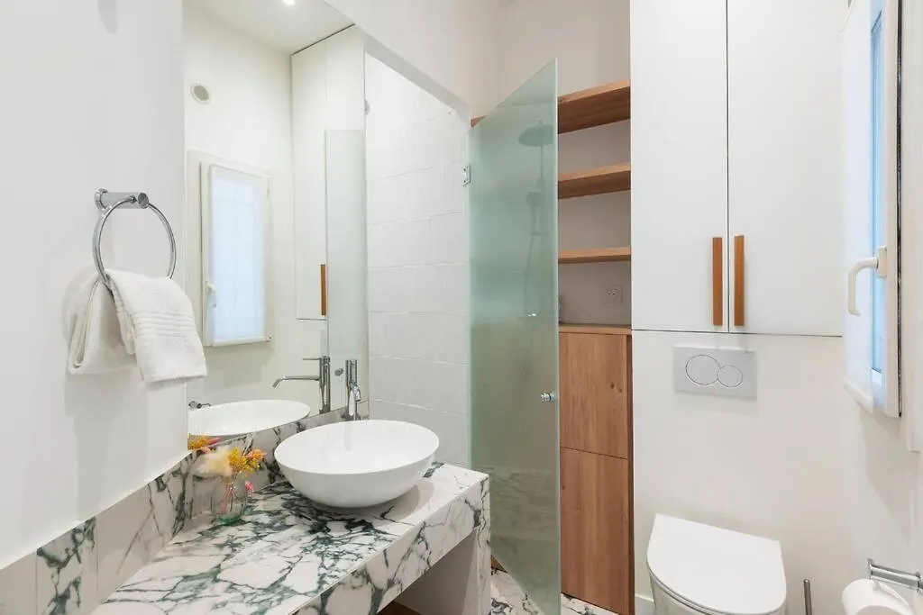 Luxury High End Condo In The Heart Of باريس فرنسا