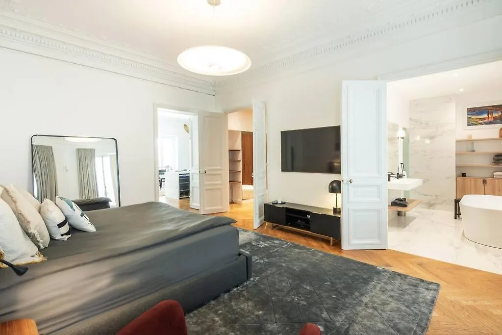 Luxury High End Condo In The Heart Of باريس شقة